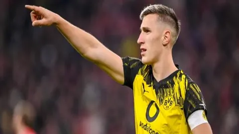 利拉德29分助雄鹿客场逆转黄蜂，终结对手6连败